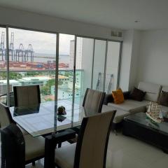 Lindo apartamento con excelente vista Bahía