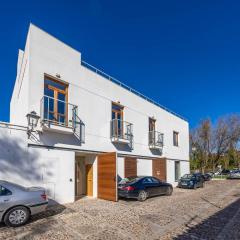 Casa Xanadu Carmona - Stylish villa with rooftop terrace and stunning views of Parador