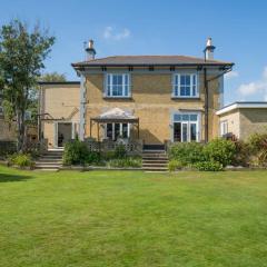 5 Bed in Sandown 87008