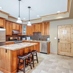 Luxurious Condo, Sleeps 8 - Silver Mtn #207