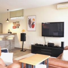 Stylish villa private pool ideal for large family