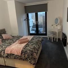 Bedroom 2 in Elegant 3 Bed Flat in Ramsgate