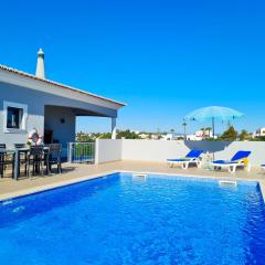 CASA LIMÃO - Private Pool & Garden - Beach & Center 650m