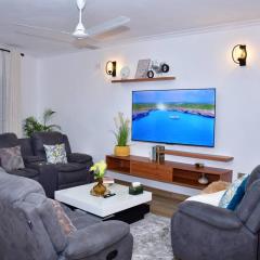 Zuri Luxe 3BR Penthouse- Silversands Beach Malindi