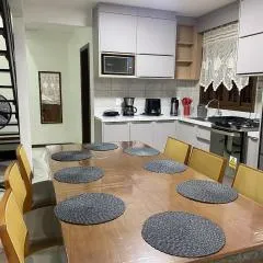 Casa em Bombinhas Almeida e Moraes Perto da Praia