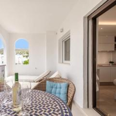 Beach get-away The sunny La Duquesa apartment