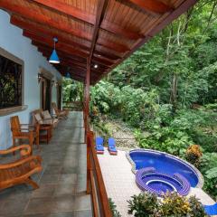 4BR Villa MotMot in w exclusive pool Wifi AC