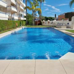 Napoleon 4A with pool close to the beach