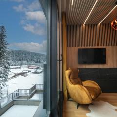 Luxury Apartment 1984