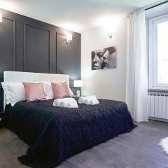 ChicLife SARONA Shenkin - Santa Caterina & Museum