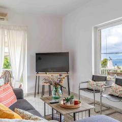 Sea view apartment with balcony-Saronida