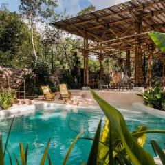 ZEN CANTO VILLA TUUCH :: May the Jungle be with you