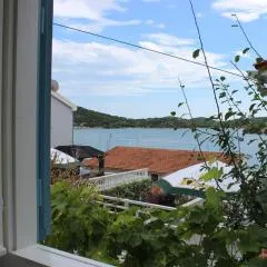 Tisno Hills
