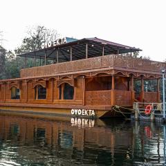 Ekta Houseboat Statue Of Unity Kevadia