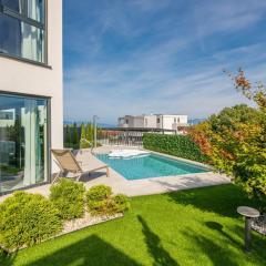 Apartment Sofija with Pool