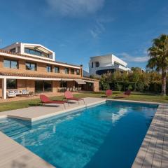 Gava Beach Villa by Olala Homes