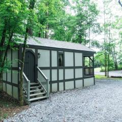 Tiny Home Cottage Near the Smokies #6 Greta