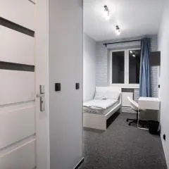Prywatny pokój z prywatną łazienką - Senatorska 36