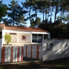 Maison rénovée, proche forêt et plage - FR-1-323-371