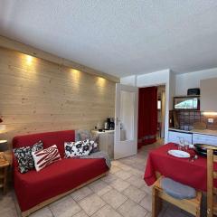 Montgenèvre : Studio rénové, ski aux pieds, 4 pers., parking inclus, animaux acceptés - FR-1-330D-135