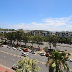 Green Point 2 Bed with Views