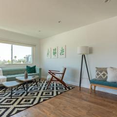 Long Beach 1br nr aquarium groceries bars LAX-1156