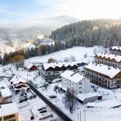 Wonder Home - Apartamenty Karpatia Resort tuż przy stoku i blisko szlaków turystycznych