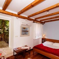 Moskar apartment with balcony in heart of Dubrovnik Old Town