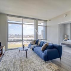 Fairfax 2br w pool elevator nr bus stops WDC-776