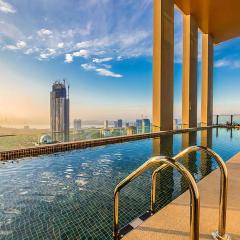[RARE FIND Sky Infinity Pool] 4 pax, 2 Rooms