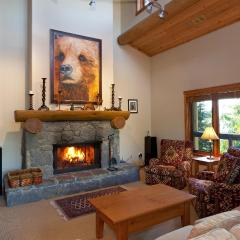 Taluswood 41 - Cabin-Style Home w/ Private Hot Tub & Shared Pool - Whistler Platinum