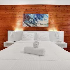 Waves Beach Town Cozy Studio Apartment