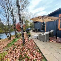 37PA Superbly appointed riverfront home in LIttleton! Skiing, hiking, firepit, wifi!