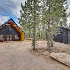 Family-Friendly Lead Cabin with Loft and Balcony!