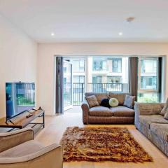 Modern 1 bedroom flat with balcony in Chelsea