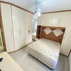 Pé na areia canto do forte II