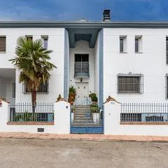 Casa de Amigos La Latina con piscina, chimenea y barbacoa