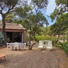 Ferienhaus La Belle Vie mit Garten, Meerblick, Gemeinschaftspool, 3 Minuten zum Meer