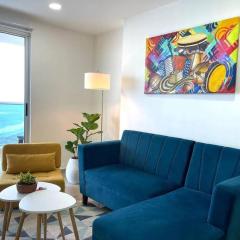 Lovely 2-BR oceanfront condo with rooftop pool