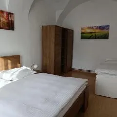 Kadovský dvůr