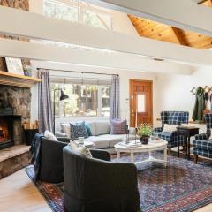 Hartwood by AvantStay Cozy Big Bear Abode w Spacious Deck Stone Fireplace