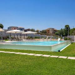 Amazing Apartment In Brucoli With Outdoor Swimming Pool, Wifi And 2 Bedrooms