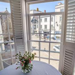 1 Bed in Tenby 82836