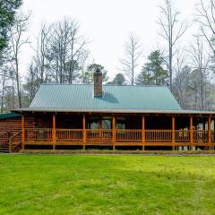 Twin Creeks Lodge by AvantStay 33 Acre Retreat