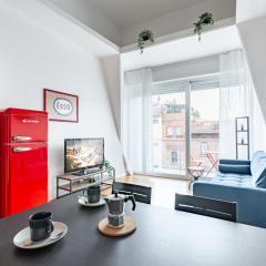 Florence Statuto Bright and Modern Apartment