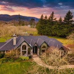 Wellington by AvantStay Secluded Wine Country Estate w Gorgeous Mtn Views