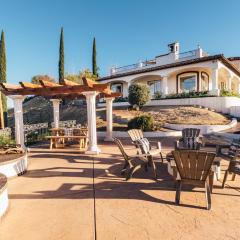 Via del Sur by AvantStay Private Spanish Villa w Views Walk to Wineries