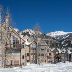 Etta Place Too 113 by AvantStay Close to Town The Slopes In Complex w Communal Pool Hot Tub