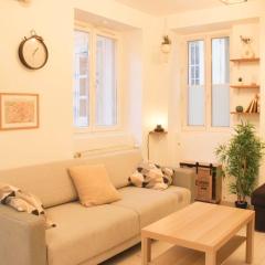 Cosy 38 m love nest near Centquatre-Paris