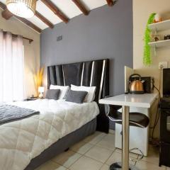 Relax in Nature Cottage Close to OR Tambo International Airport